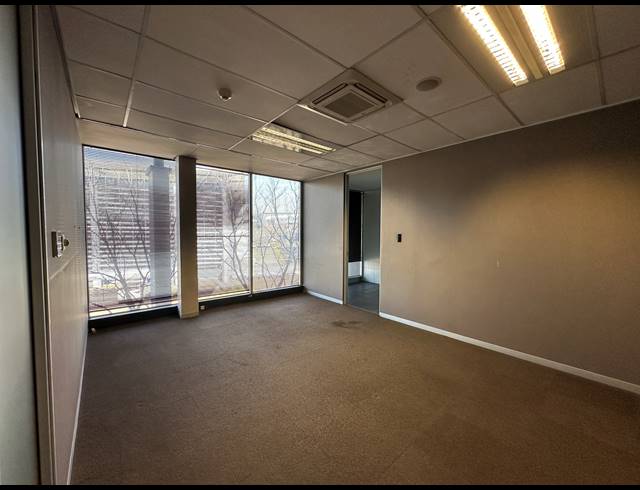 509.30M² OFFICE TO LET IN HIGHVELD